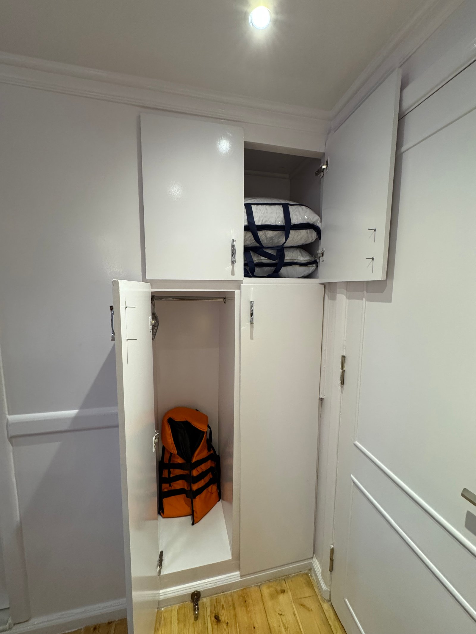 Soul of the Nile guest room interior photo 8